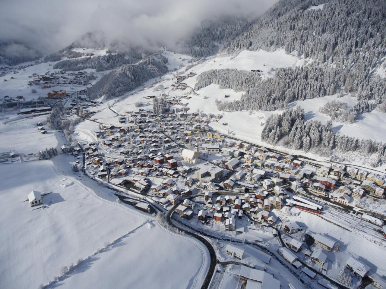 Hotel Restaurant La Furca Disentis Exteriör bild